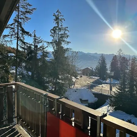 De Charme En Attique Dans Un Petit Apartament Crans-Montana